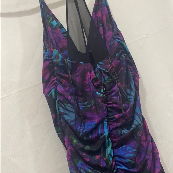 Dress. - Picture 3 of 3